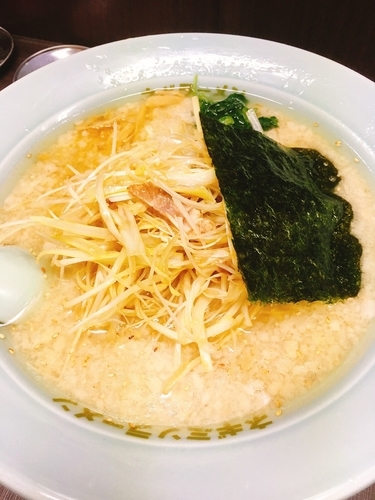 「塩ネギラーメン 中盛」@ラーメンショップ椿 ひたちなか店の写真