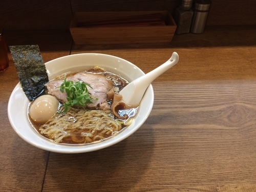 「味玉らぁめん ¥830」@らぁめん山と樹の写真