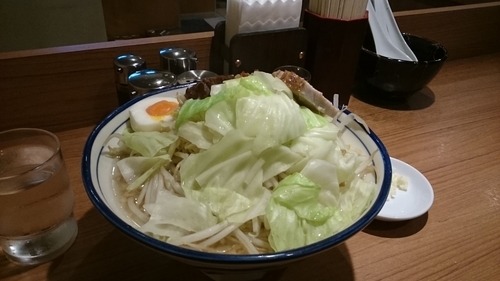 「醤油とんこつ・大盛・柔らかめ(ヤサイアブラ)￥８９０」@らーめん勇の写真