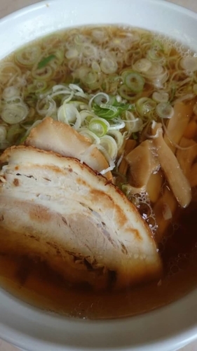 「醤油らぁ麺」@らぁ麺 夢のや 連取店の写真