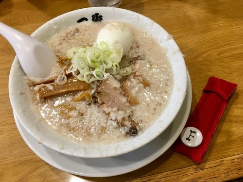 「特製ラーメン」@韃靼ラーメン 一秀の写真