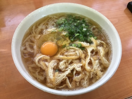 「たまご入うどん」@手打ちうどん 藤井の写真
