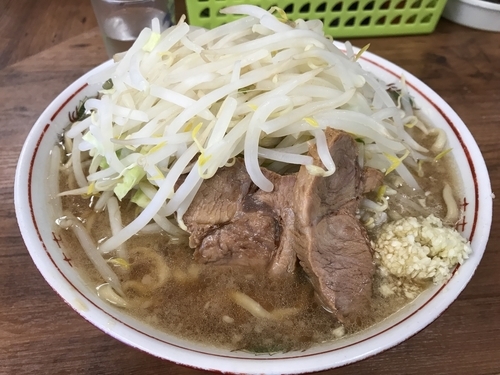 「小ラーメン　７００円」@ラーメン二郎 品川店の写真