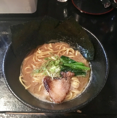「豚骨醤油ラーメン」@麺s慶の写真