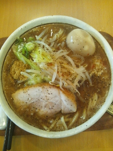 「三郎（味玉トッピング）」@麺屋 三郎の写真