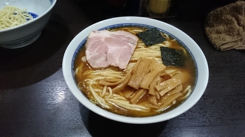 「ラーメン(中盛)」@中華そば べんてんの写真