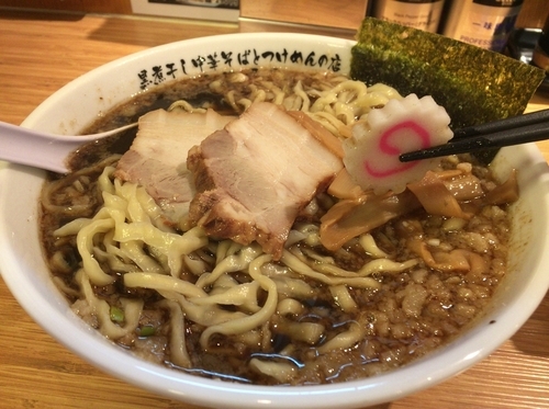 「中華そば(700円)」@黒煮干し中華そばとつけめんの店 綱哲の写真