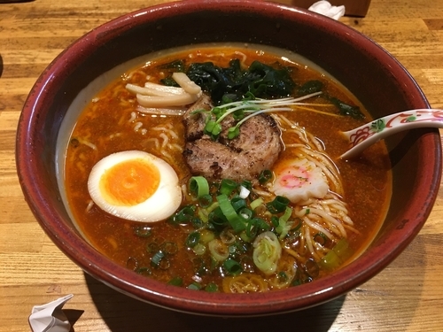 「激辛ラーメン＋つまみ＋アルコール」@支那そばとんぼの写真