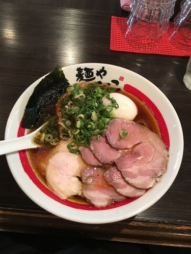 「特製醤油そば」@麺や でこの写真