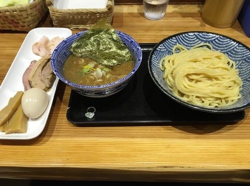 「全部乗せつけ麺」@つけめん・らーめん・煮干そば 金狼の写真