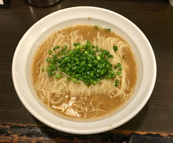 「特選アゴそば冷やし」@灰汁中華 丿貫 福富町本店の写真