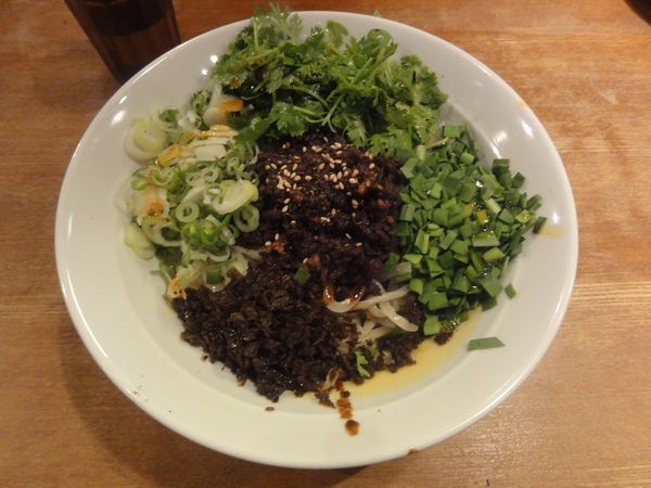 「汁なし担々麺」@万豚記 京都 錦小路店の写真