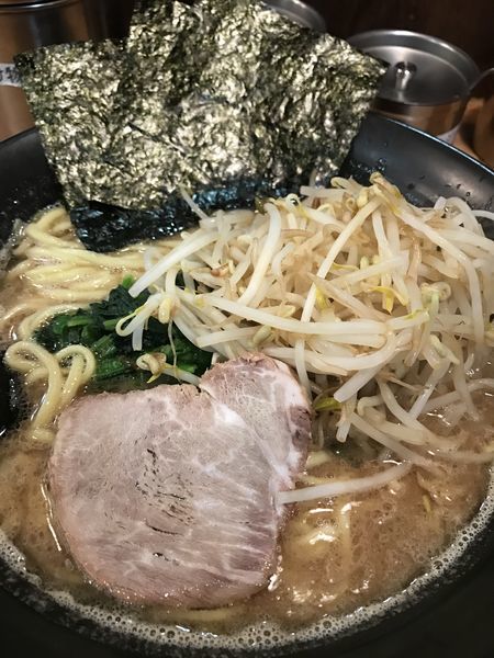 「ラーメン中盛り もやし650円」@麺選 吟風 赤羽店の写真