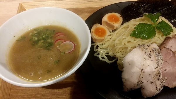 「つけてIINO-濃厚全部入り（半ライス100円）」@RAMEN CAFE de IINOの写真