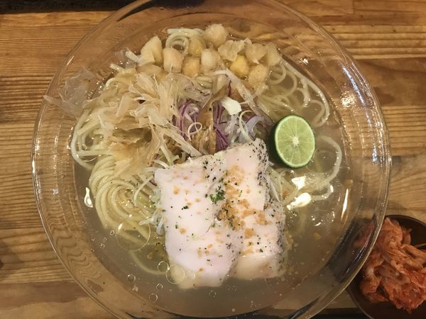 「(夏季限定)天然冷やし塩らーめん」@本店 塩元帥の写真