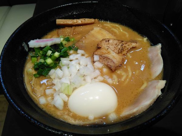 「特製濃厚中華そば」@中華そば 輝羅の写真