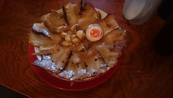 「焼豚ラーメン にんにくトッピング」@焼豚ラーメン 三條の写真