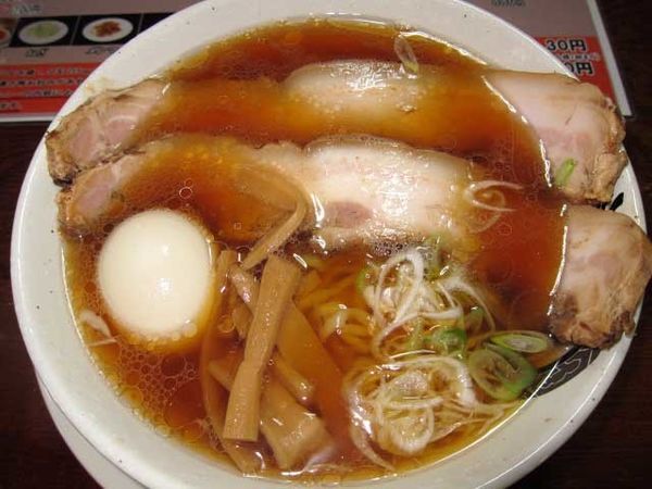 「ラーメン（醤油）580円＋特大チャーシュー450円他」@食堂 はせ川の写真