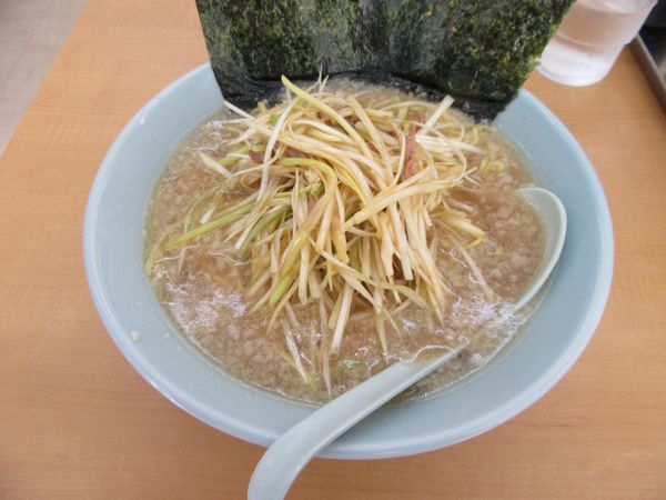 「ネギラーメン（６９０円）」@ラーメンショップ椿 河内店の写真