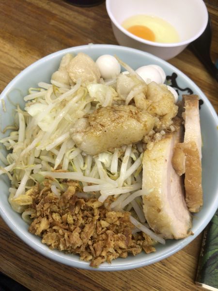 「【限定】汁なし （ミニ+うずら）730+100+100円」@ラーメン二郎 新小金井街道店の写真