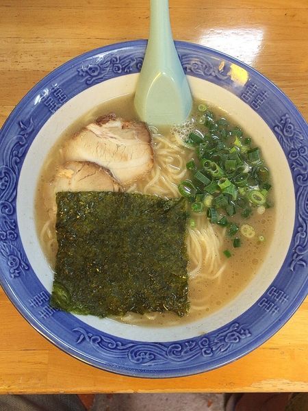 「とんこつラーメン」@萬福の写真