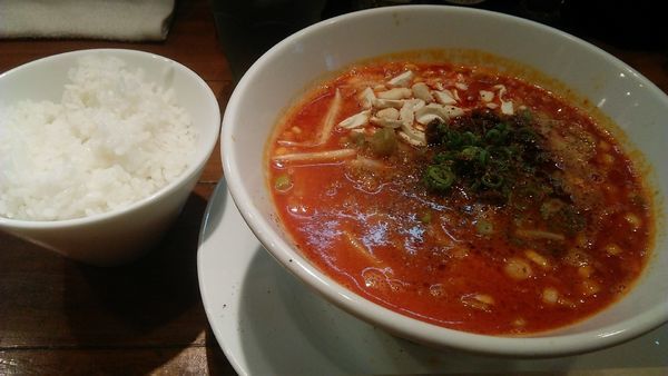 「成都担々麺 880円 ＋ ごはん 150円」@成都正宗担々麺 つじ田の写真