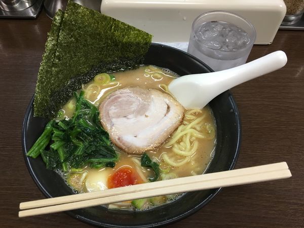 「らーめん730円」@壱八家 スカイビル店の写真