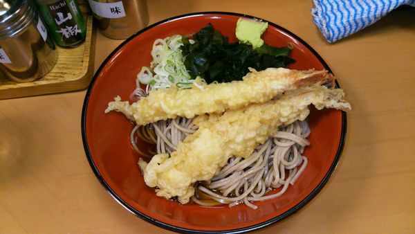 「冷しW海老天そば」@名代 富士そば 秋葉原店の写真