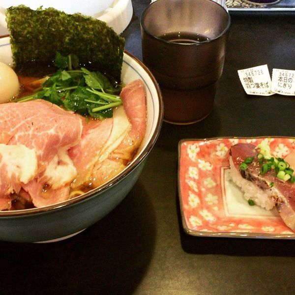 「特製 四つ葉そば」@中華そば 四つ葉の写真