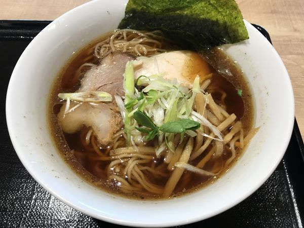「醤油ラーメン  750円」@富川製麺所 新千歳空港店の写真