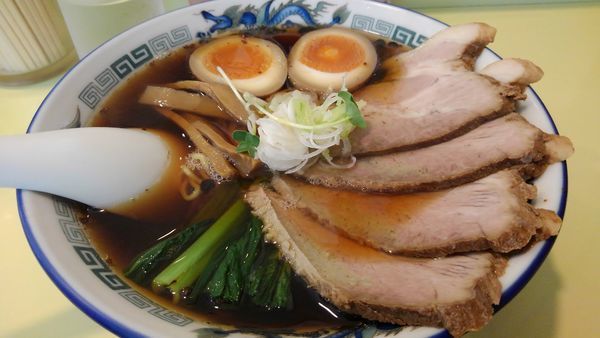「チャーシュー麺 + 味玉 (840円+100円)」@手作り餃子ラーメン まる長の写真
