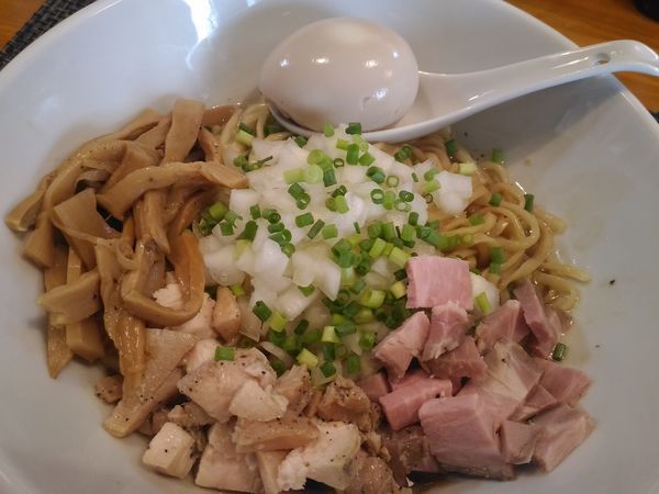 「まぜそば＋味玉」@寛～くつろぎ～の写真