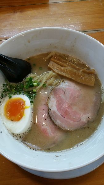 「こくまろ塩ラーメン」@俺のラーメンあっぱれ屋の写真