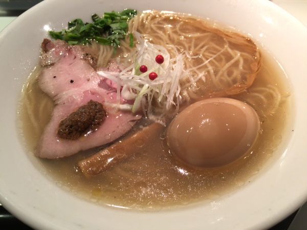 「味玉塩そば」@SOBAHOUSE金色不如帰の写真