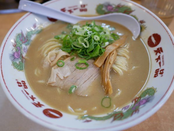 「こってり 麺硬め」@天下一品 歌舞伎町店の写真