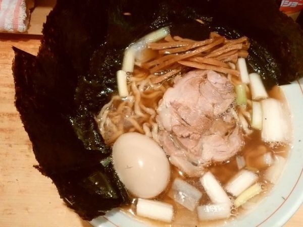 「味たま中華そば＋海苔」@中華そば 葉山の写真