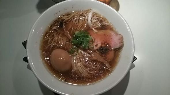 「味玉そば（醤油）950円」@SOBAHOUSE金色不如帰の写真