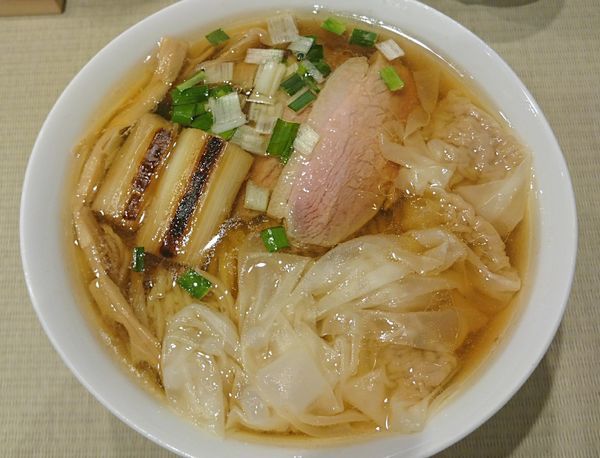 「鴨わんたん麺」@らーめん 鴨to葱の写真