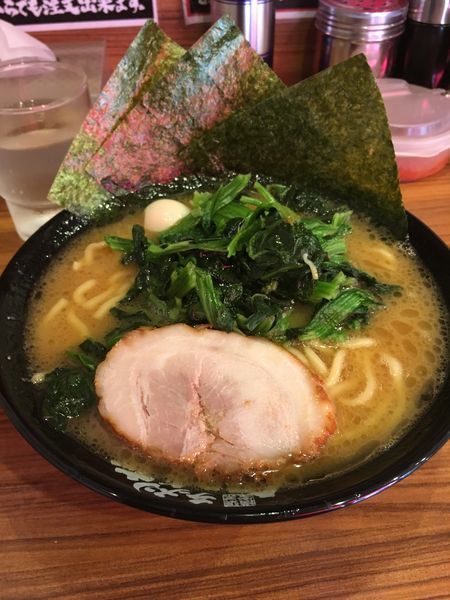 「ラーメン➕ほうれん草」@町田商店 小田原店の写真
