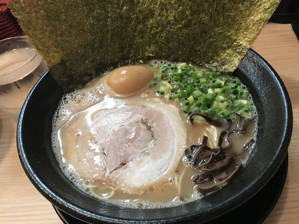 「味玉らーめん のり」@九州とんこつらーめん ひらさわの写真