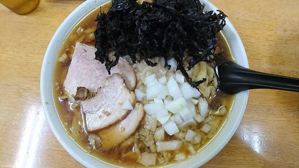 「背油煮干ラーメン」@長尾中華そば 西バイパス店の写真