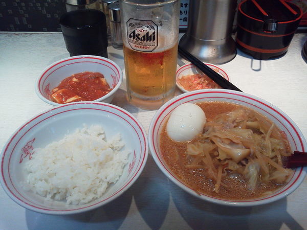 「生ビールセット890＋定食180＝1070円」@蒙古タンメン中本 品川店の写真