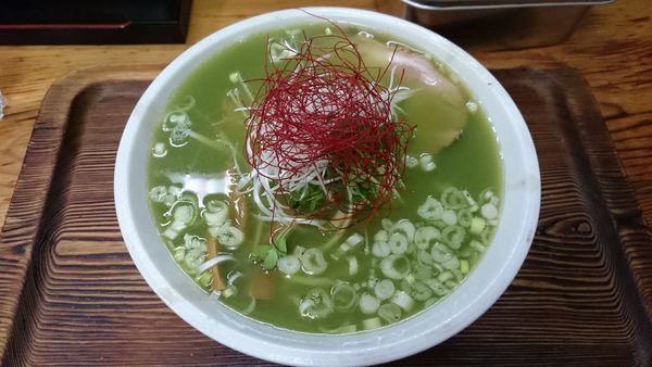「軍鶏塩抹茶ラーメン800円」@軍鶏ラーメン美幸の写真