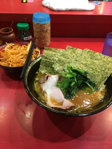 「チャーシューめん」@家系総本山 ラーメン吉村家の写真