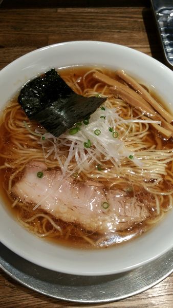 「醤油の旨味ソバ」@Tomboの写真