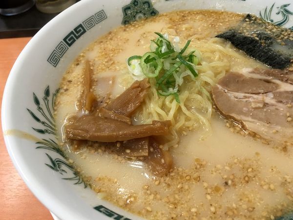 「とんこつラーメン 大盛り」@日高屋 西大井駅前店の写真