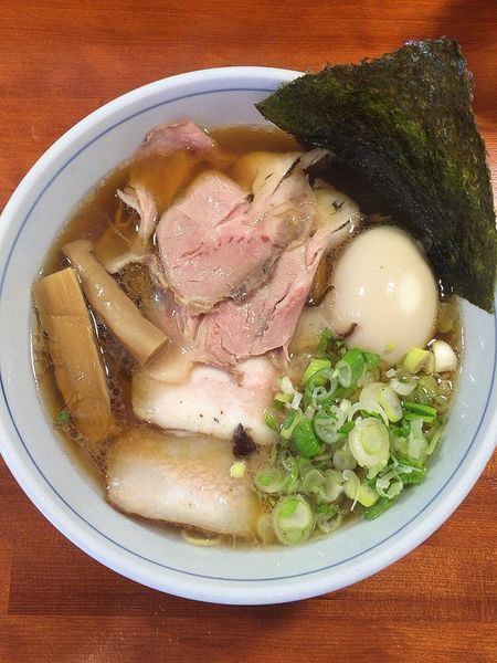 「煮干し中華そば味玉のせ」@煮干し中華そば ぶっとび亭の写真