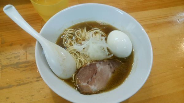 「煮干しソバ(醤油)+味玉+和え玉」@煮干中華ソバ イチカワの写真
