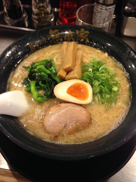 「本丸麺大盛り」@麺創房 無敵家の写真