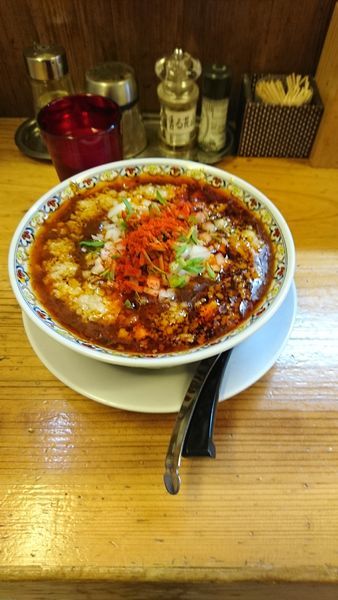 「背脂伽哩麻婆麺」@辛っとろ麻婆麺 あかずきんの写真